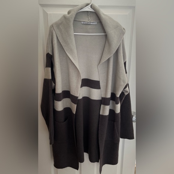 Sweater Hooded Cardigan, Women’s Size Small (oversized) NWOT - Picture 2 of 7